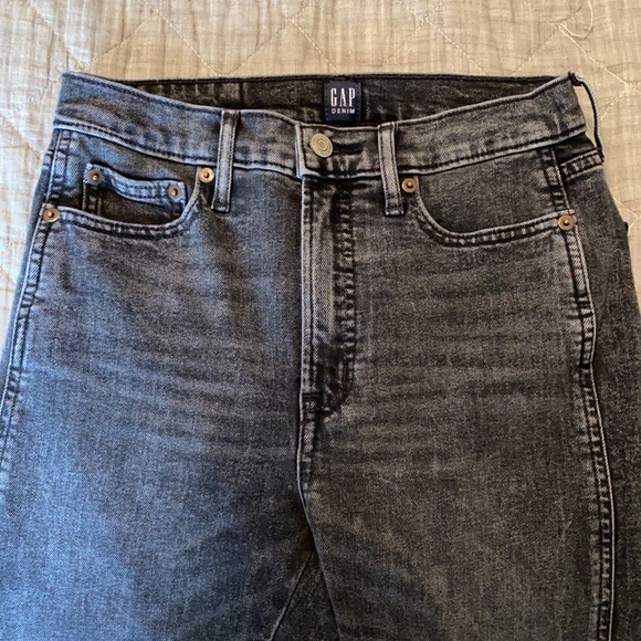 Gap High Waisted Jeans - Picture 5 of 6